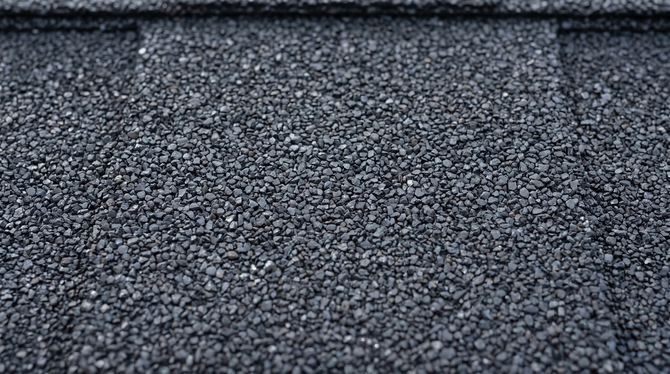 Texture rapprochée d'une toiture en bardeaux d'asphalte